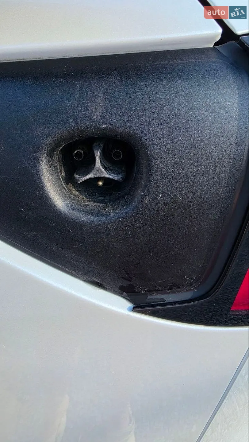 2021 Tesla Model Y - мініатюра 19