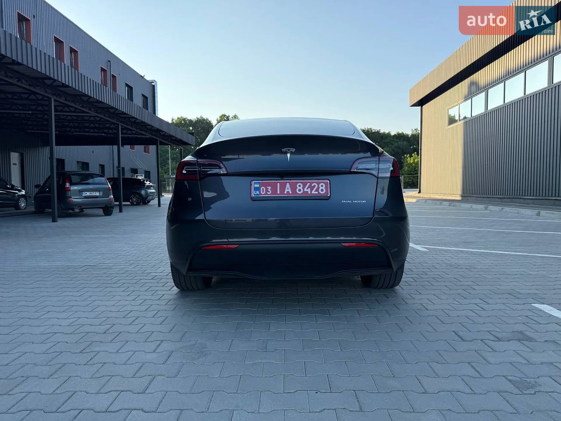 2025 Tesla Model Y - мініатюра 23