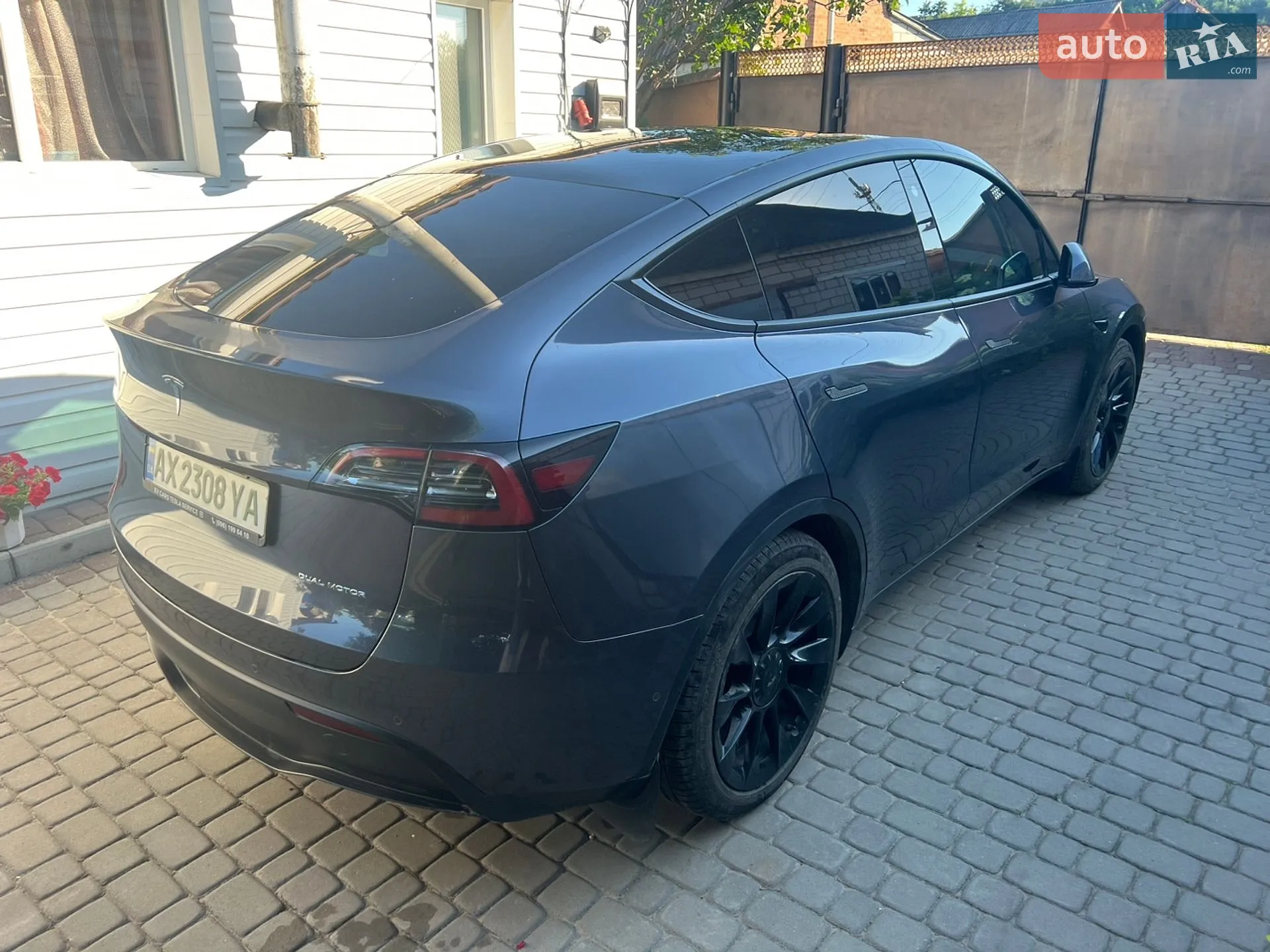 2021 Tesla Model Y - мініатюра 3