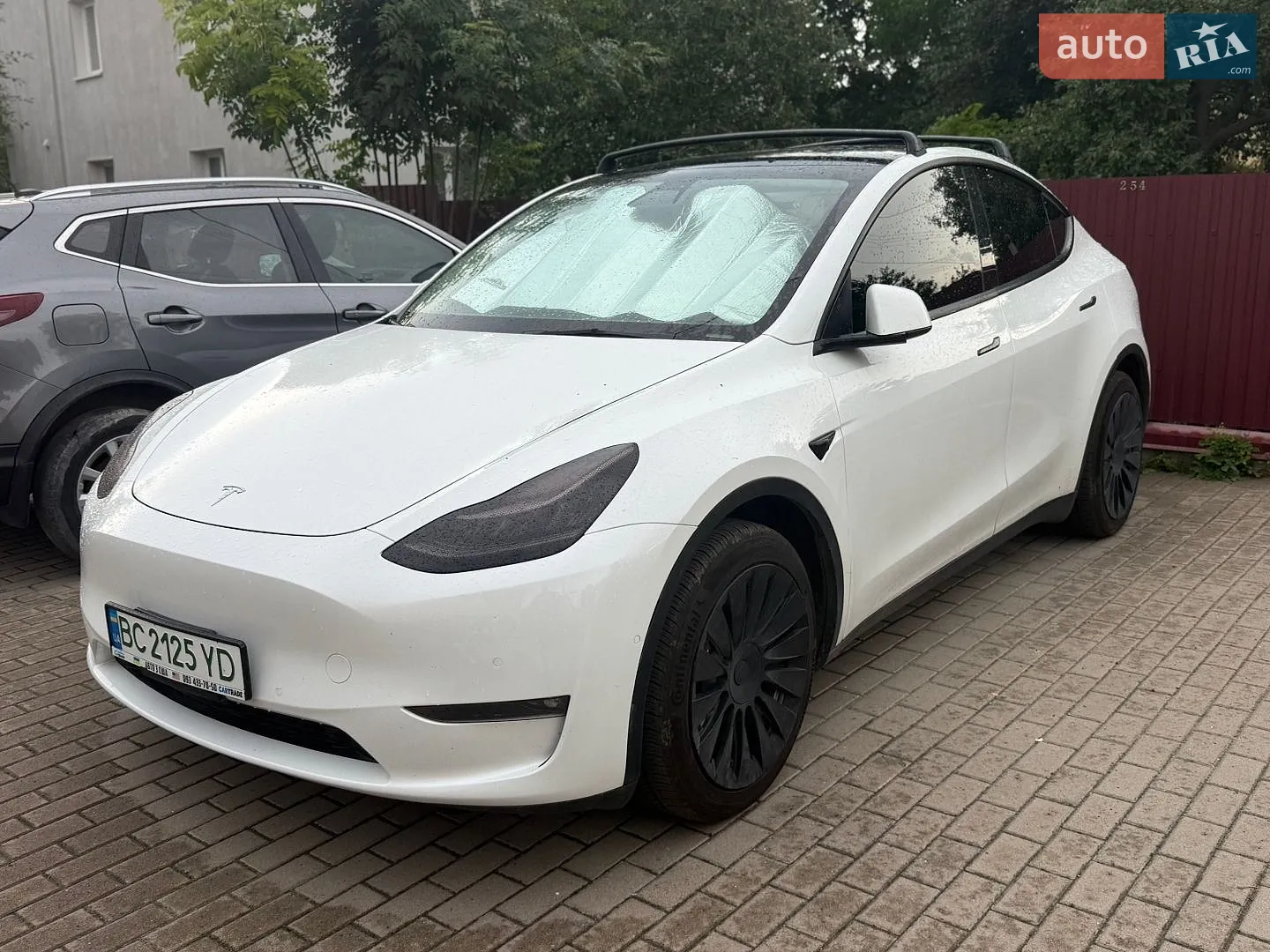 2022 Tesla Model Y - фото 1