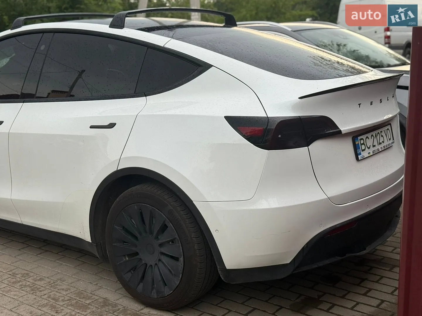 2022 Tesla Model Y - мініатюра 3