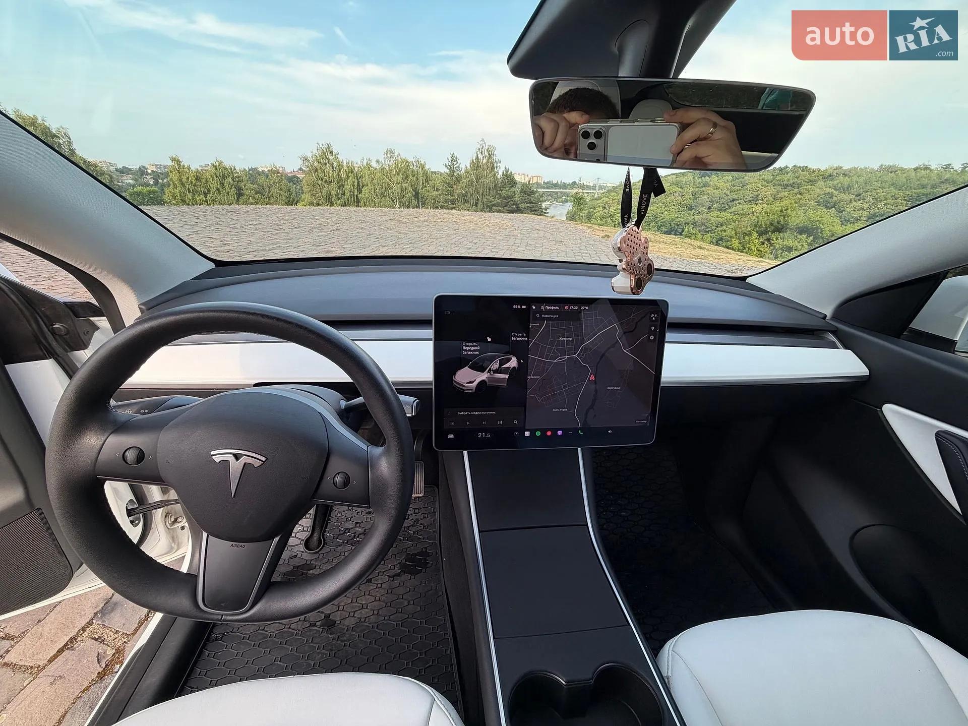 2020 Tesla Model Y - мініатюра 17