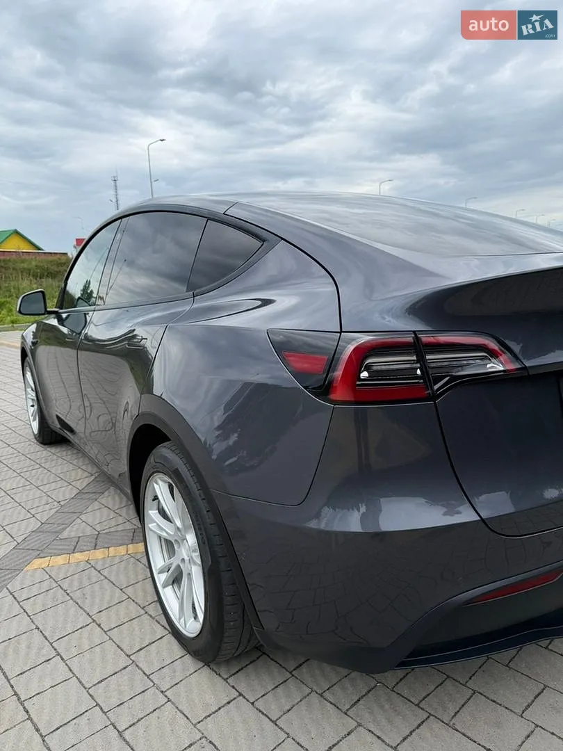 2021 Tesla Model Y - мініатюра 8
