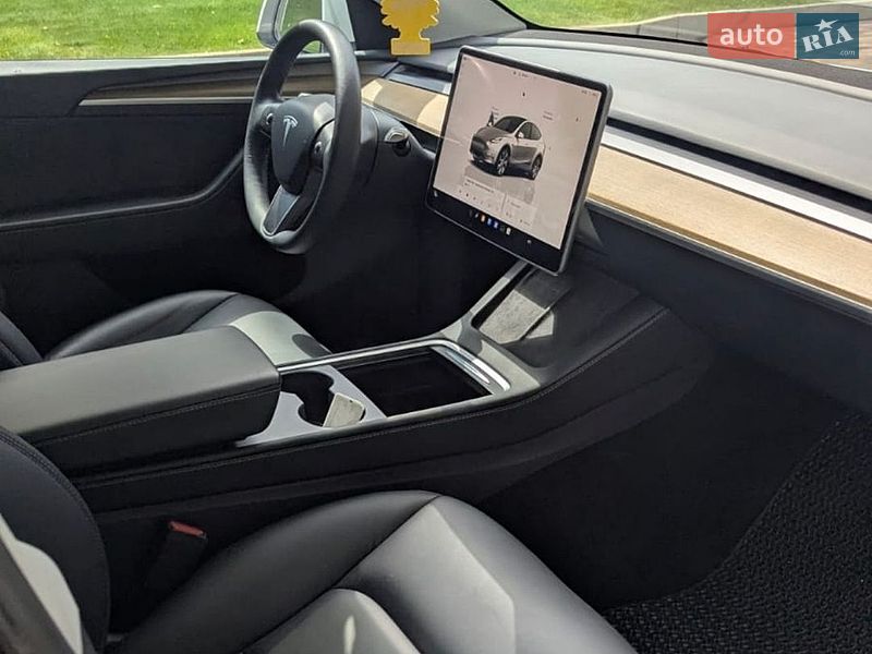 Позашляховик / Кросовер Tesla Model Y 2023 в Києві
