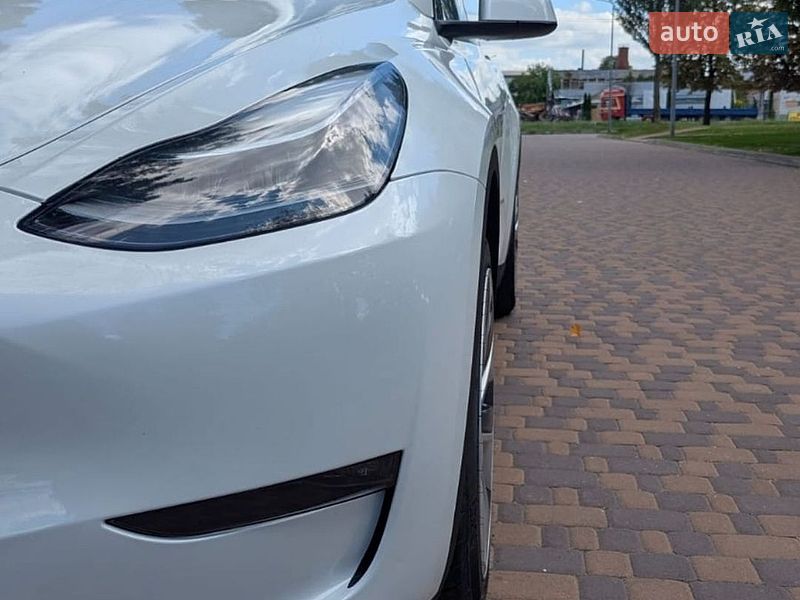 Позашляховик / Кросовер Tesla Model Y 2023 в Києві