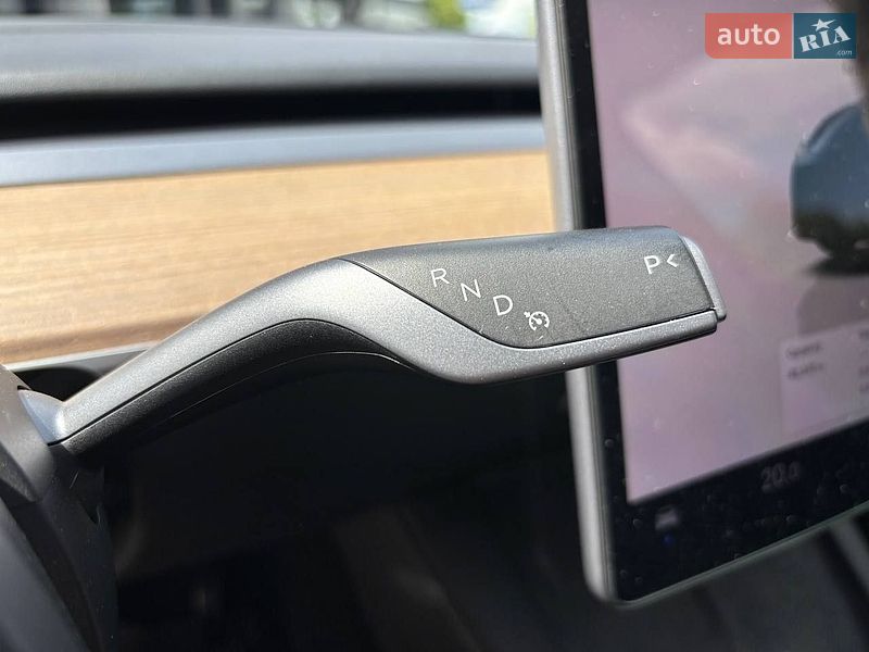 Внедорожник / Кроссовер Tesla Model Y 2023 в Киеве