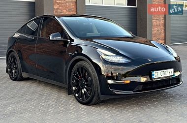 Внедорожник / Кроссовер Tesla Model Y 2023 в Черновцах
