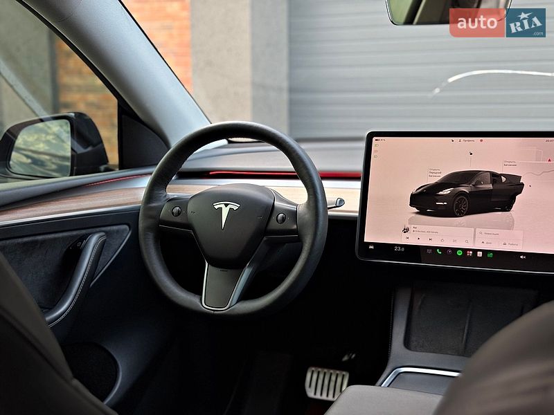 Внедорожник / Кроссовер Tesla Model Y 2023 в Черновцах
