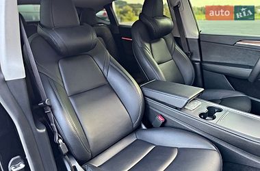 Внедорожник / Кроссовер Tesla Model Y 2023 в Черновцах