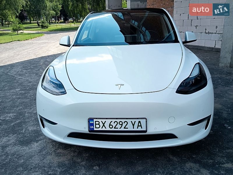 Tesla Model Y 2022