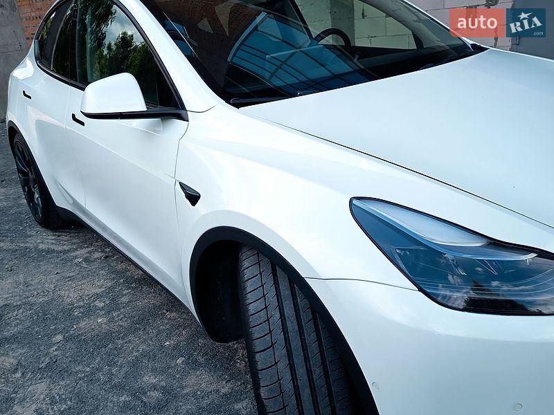 Внедорожник / Кроссовер Tesla Model Y 2022 в Хмельницком