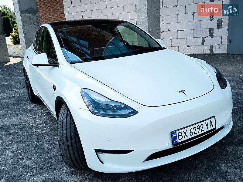 Внедорожник / Кроссовер Tesla Model Y 2022 в Хмельницком