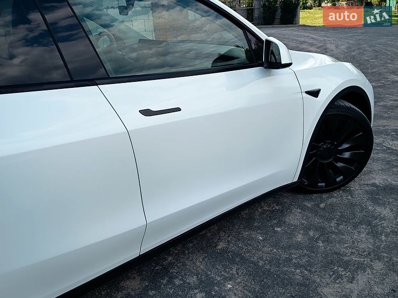 Внедорожник / Кроссовер Tesla Model Y 2022 в Хмельницком