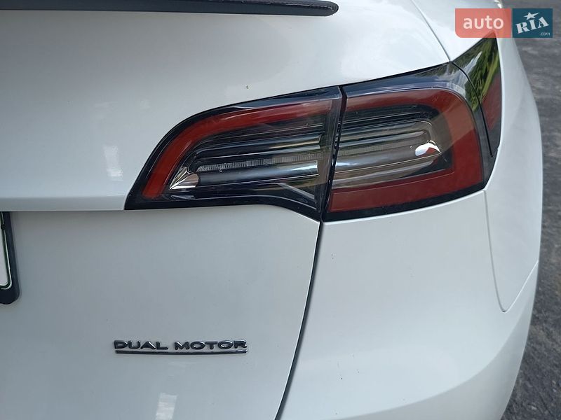Внедорожник / Кроссовер Tesla Model Y 2022 в Хмельницком