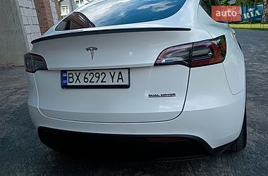 Внедорожник / Кроссовер Tesla Model Y 2022 в Хмельницком