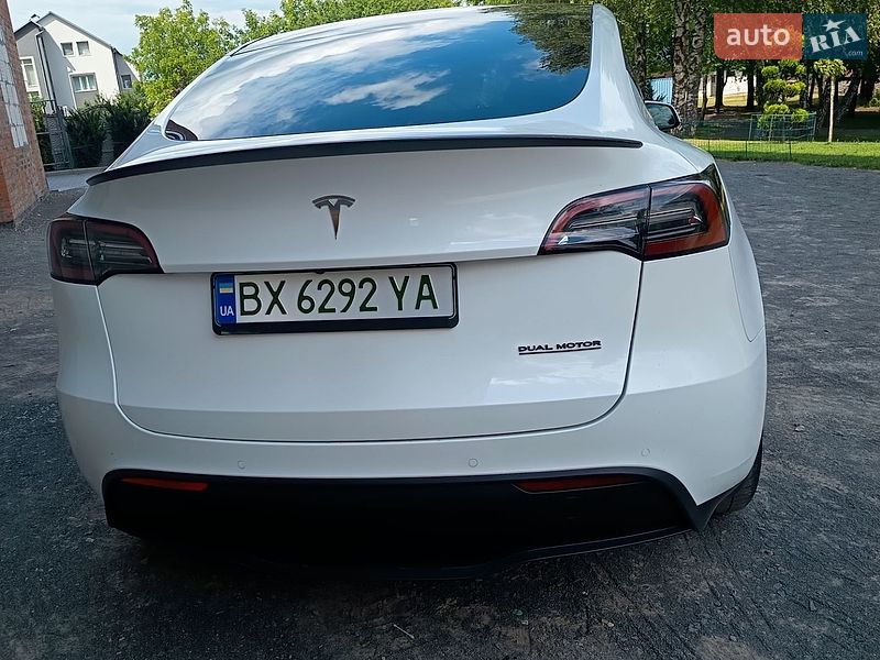 Внедорожник / Кроссовер Tesla Model Y 2022 в Хмельницком