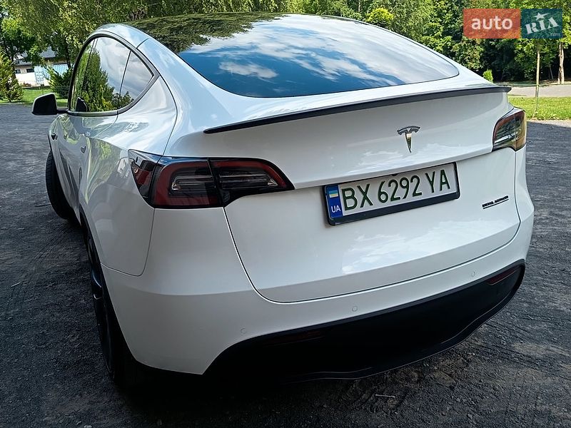 Внедорожник / Кроссовер Tesla Model Y 2022 в Хмельницком