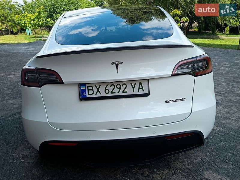 Внедорожник / Кроссовер Tesla Model Y 2022 в Хмельницком