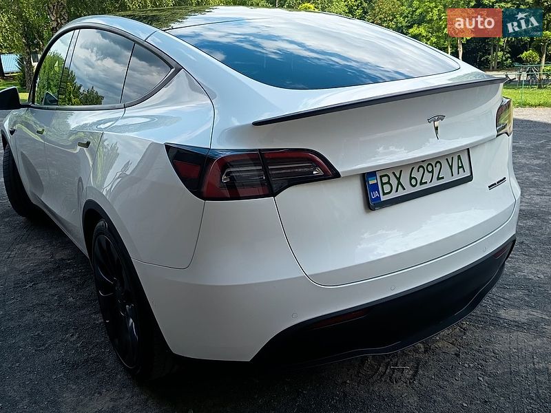 Внедорожник / Кроссовер Tesla Model Y 2022 в Хмельницком