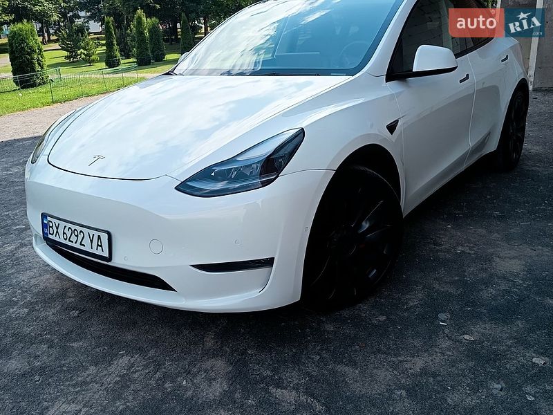 Внедорожник / Кроссовер Tesla Model Y 2022 в Хмельницком