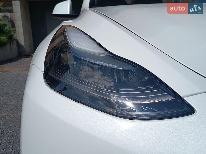 Внедорожник / Кроссовер Tesla Model Y 2022 в Хмельницком