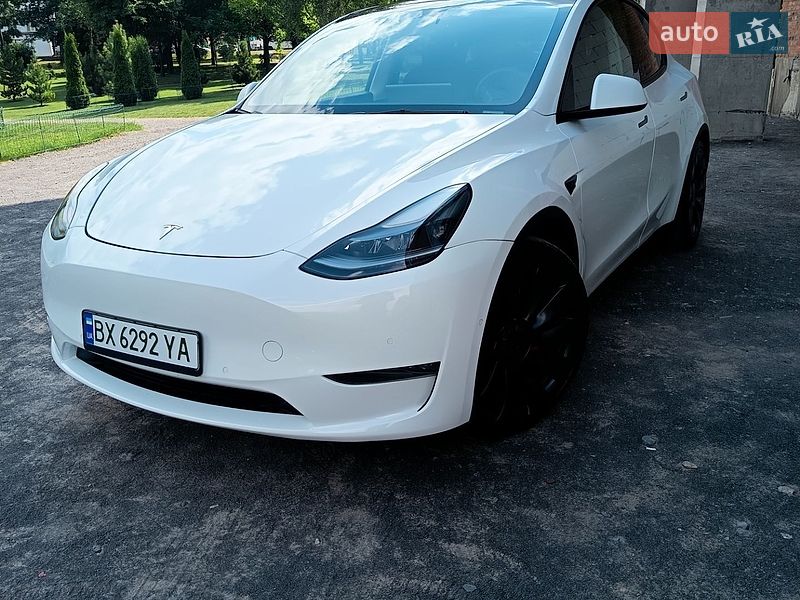 Внедорожник / Кроссовер Tesla Model Y 2022 в Хмельницком