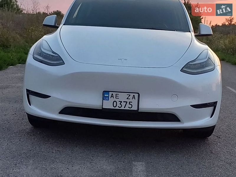 Внедорожник / Кроссовер Tesla Model Y 2022 в Самаре