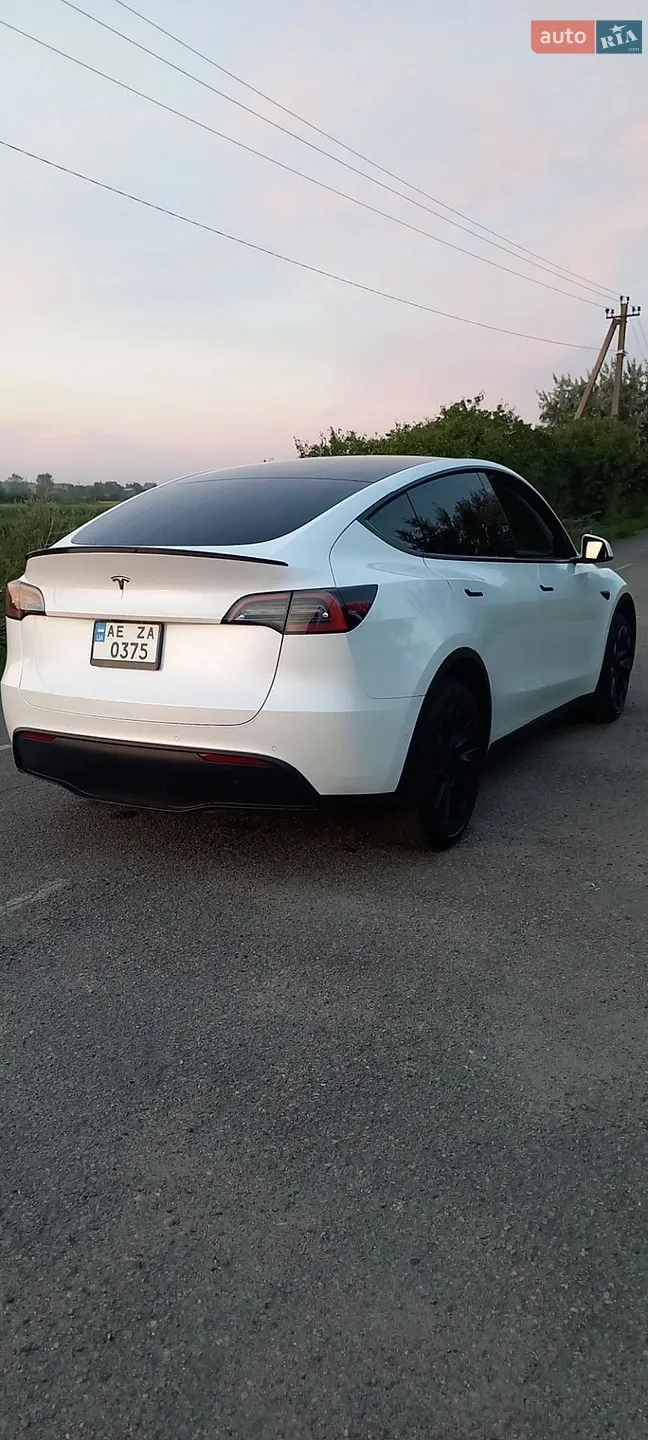 2022 Tesla Model Y - мініатюра 3