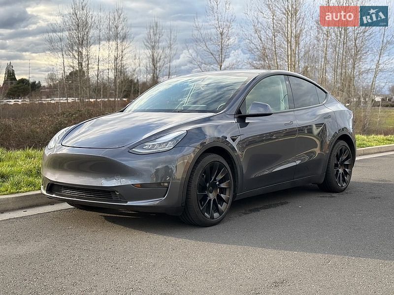 Позашляховик / Кросовер Tesla Model Y 2021 в Києві
