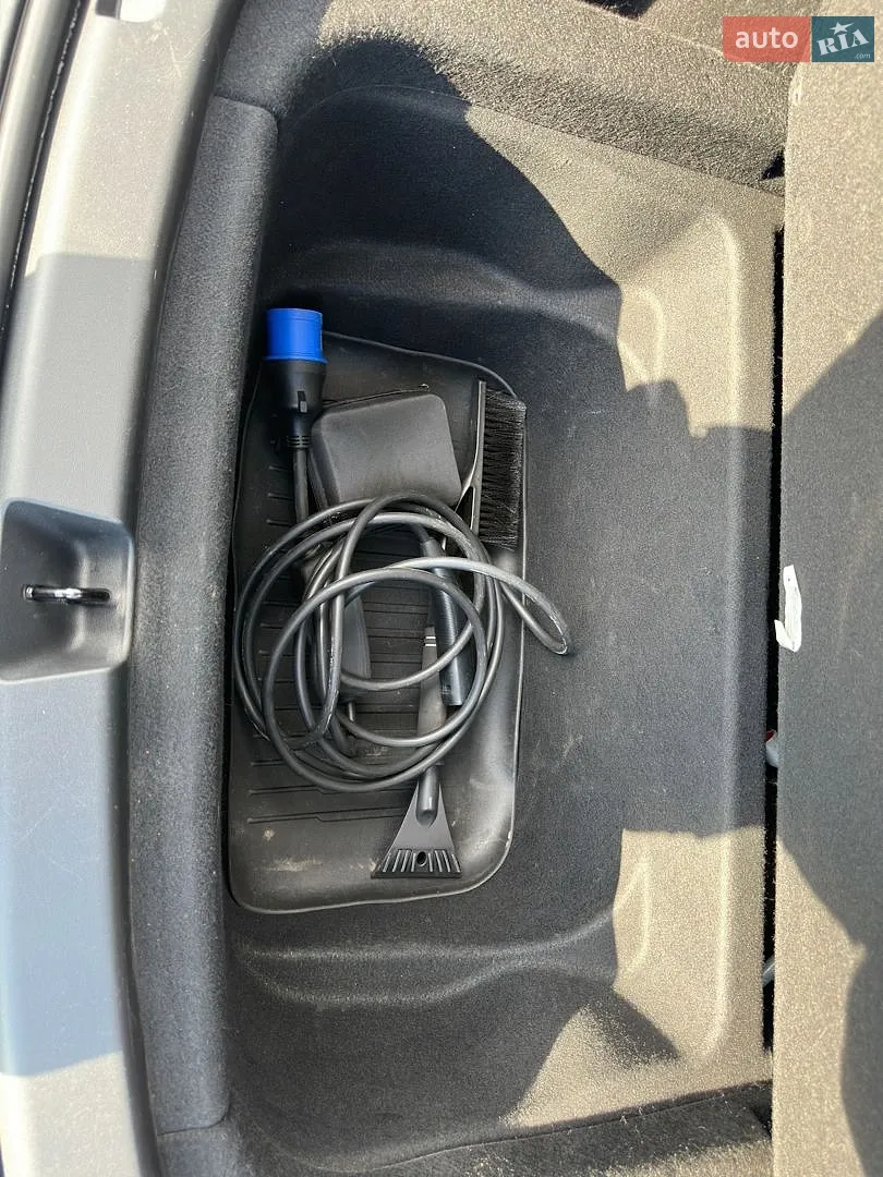2021 Tesla Model Y - мініатюра 21
