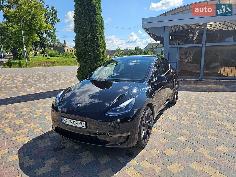Tesla Model Y 2020