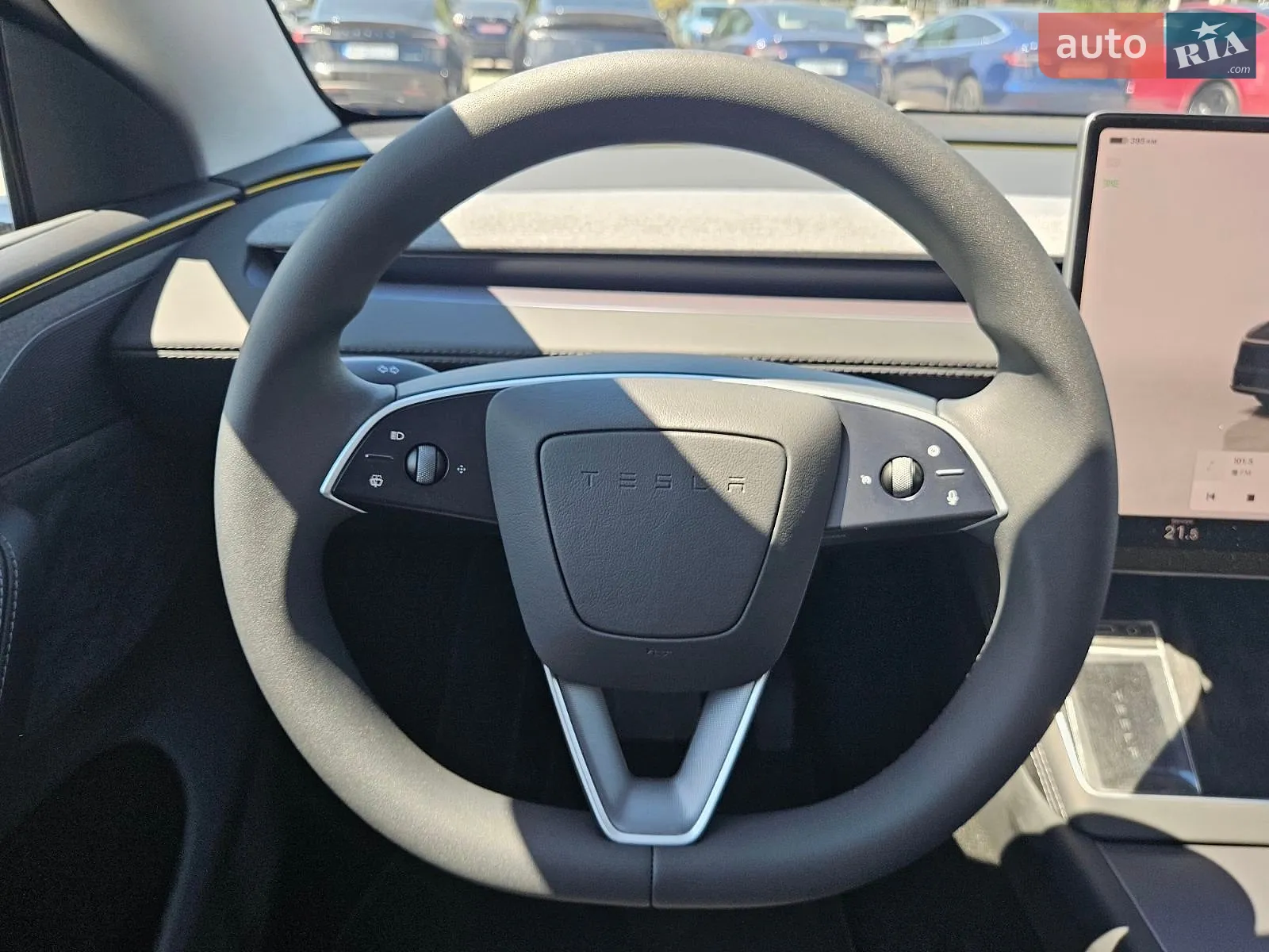 2025 Tesla Model Y - мініатюра 23