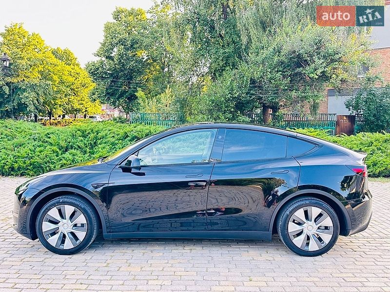 Внедорожник / Кроссовер Tesla Model Y 2023 в Белой Церкви фото 8 Внедорожник / Кроссовер Tesla Model Y 2023 в Белой Церкви