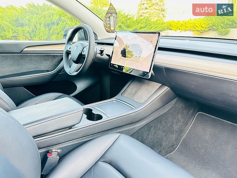 Внедорожник / Кроссовер Tesla Model Y 2023 в Белой Церкви фото 26 Внедорожник / Кроссовер Tesla Model Y 2023 в Белой Церкви