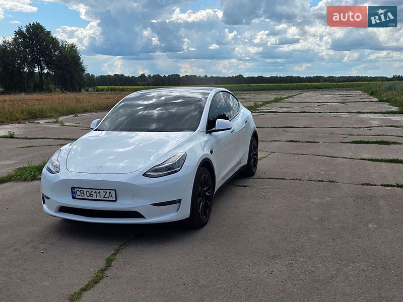 Tesla Model Y 2022