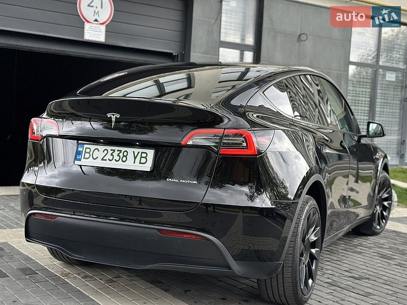 Внедорожник / Кроссовер Tesla Model Y 2023 в Львове