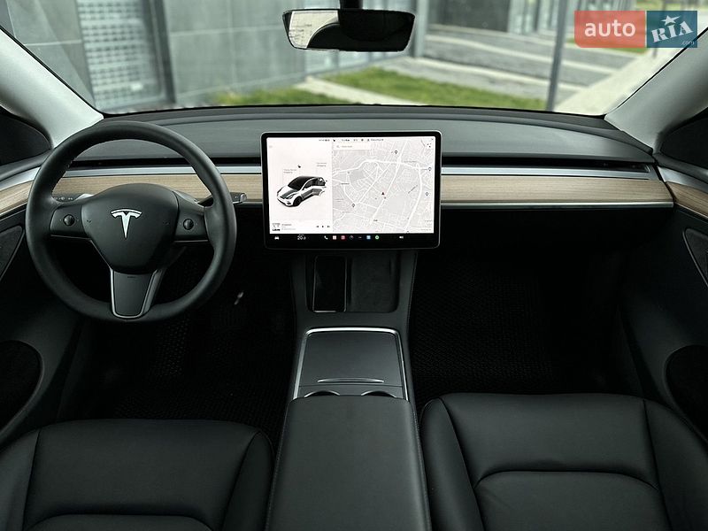 Внедорожник / Кроссовер Tesla Model Y 2023 в Львове