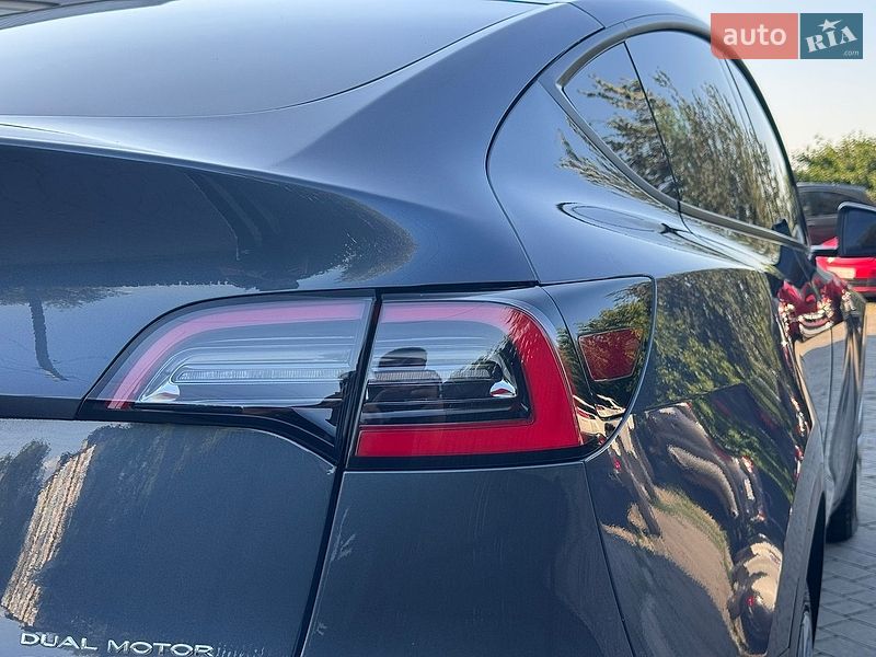 Позашляховик / Кросовер Tesla Model Y 2020 в Івано-Франківську