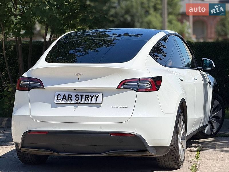 Позашляховик / Кросовер Tesla Model Y 2021 в Стрию
