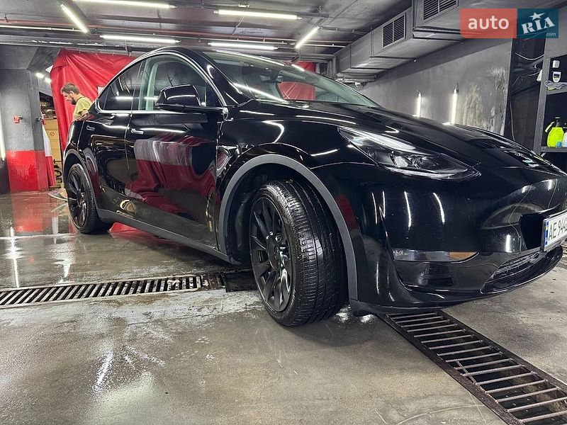 Внедорожник / Кроссовер Tesla Model Y 2023 в Днепре фото 8 Внедорожник / Кроссовер Tesla Model Y 2023 в Днепре