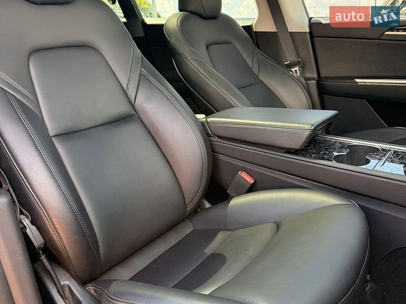 Внедорожник / Кроссовер Tesla Model Y 2023 в Днепре