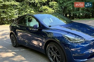 Позашляховик / Кросовер Tesla Model Y 2024 в Львові