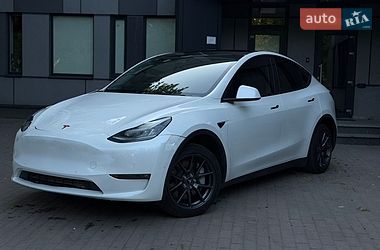 Позашляховик / Кросовер Tesla Model Y 2022 в Києві фото 3 Позашляховик / Кросовер Tesla Model Y 2022 в Києві