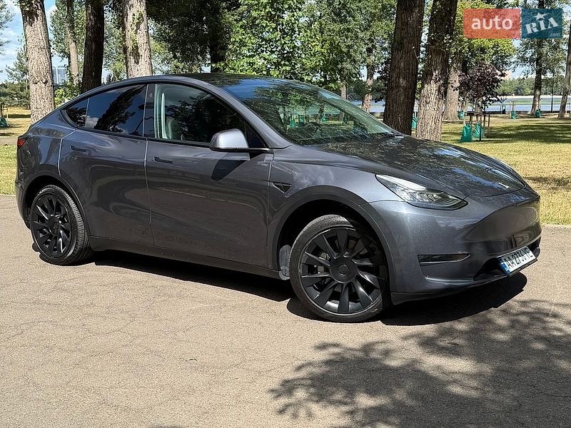 Позашляховик / Кросовер Tesla Model Y 2023 в Києві фото 34 Позашляховик / Кросовер Tesla Model Y 2023 в Києві