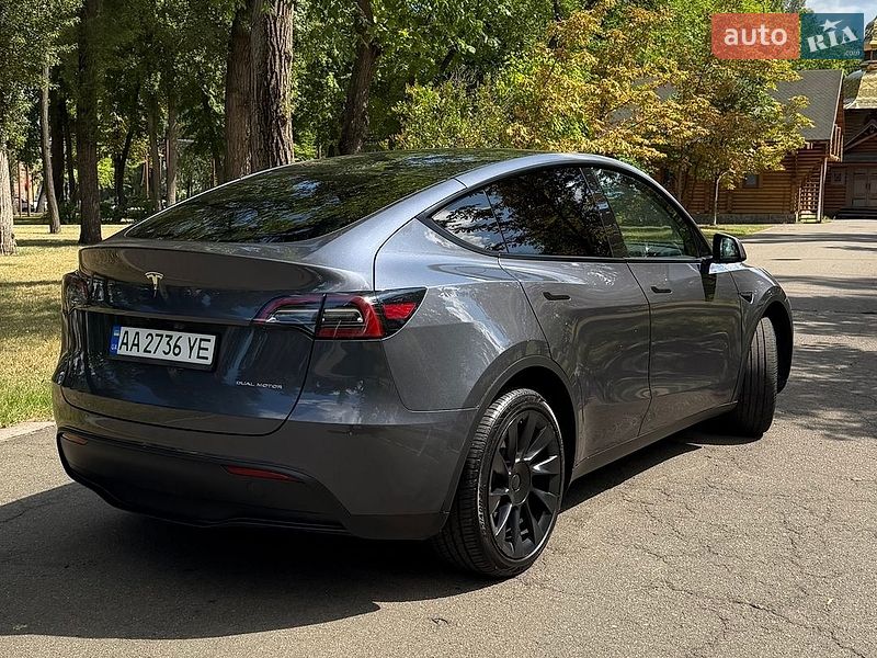 Позашляховик / Кросовер Tesla Model Y 2023 в Києві фото 36 Позашляховик / Кросовер Tesla Model Y 2023 в Києві