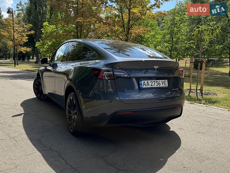 Позашляховик / Кросовер Tesla Model Y 2023 в Києві фото 41 Позашляховик / Кросовер Tesla Model Y 2023 в Києві