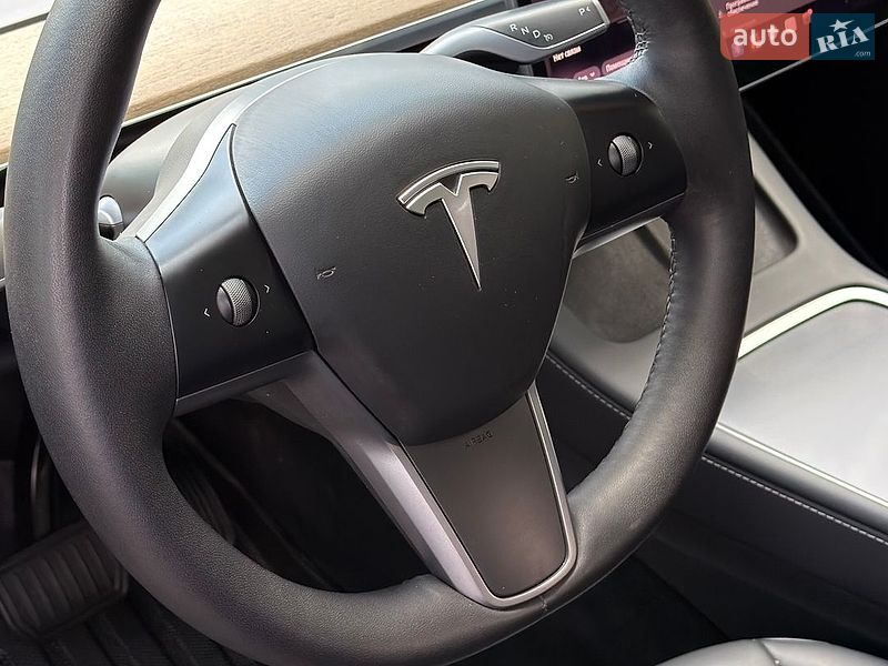 Позашляховик / Кросовер Tesla Model Y 2023 в Києві фото 61 Позашляховик / Кросовер Tesla Model Y 2023 в Києві