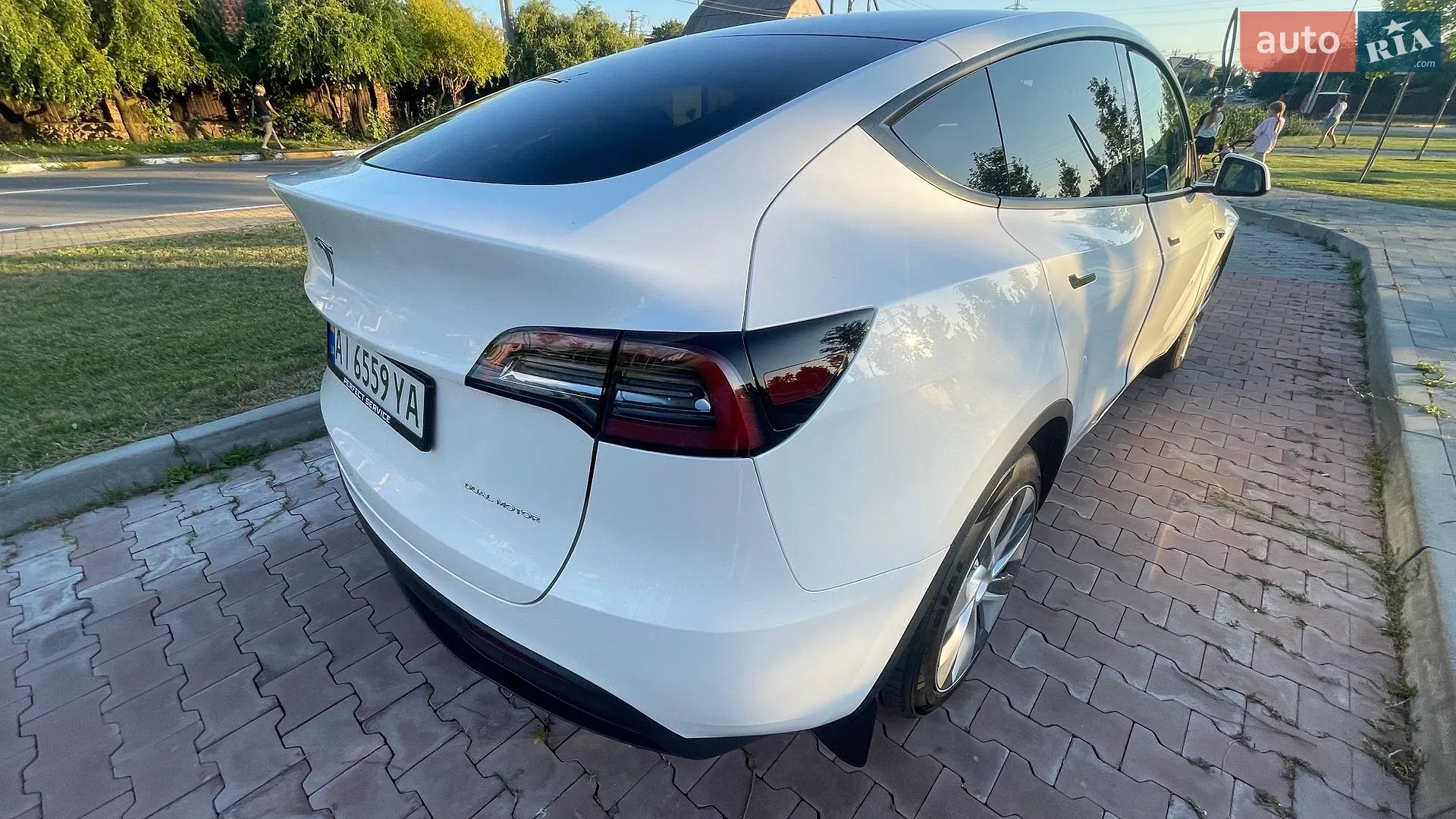 2024 Tesla Model Y - мініатюра 7