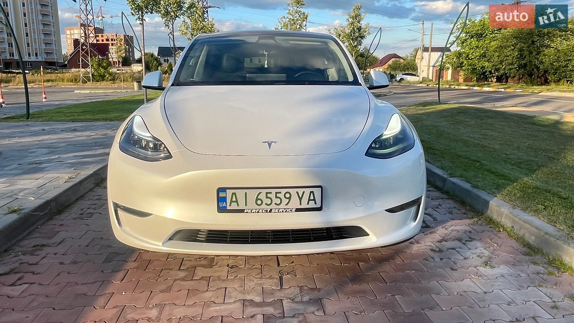 2024 Tesla Model Y - мініатюра 24