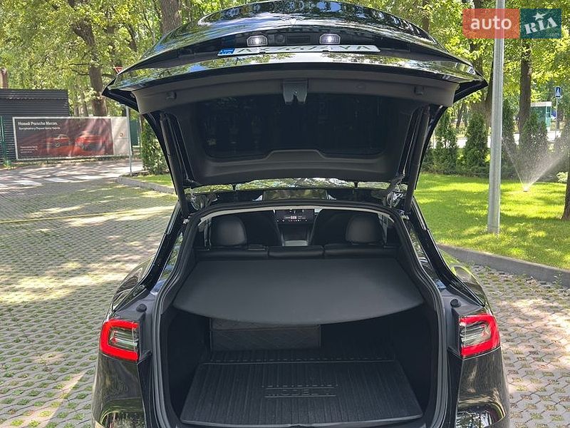 Внедорожник / Кроссовер Tesla Model Y 2023 в Харькове